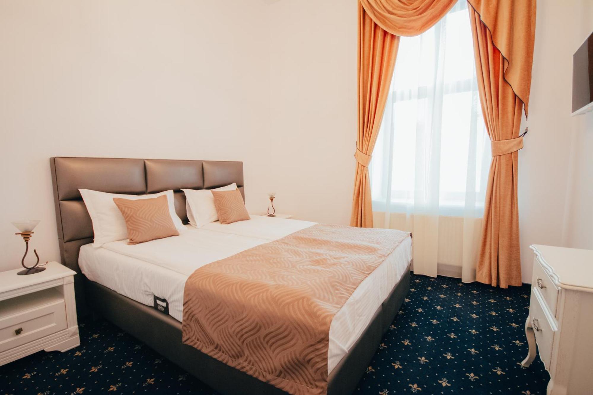 Hotel Carol - Vatra Dornei Luaran gambar