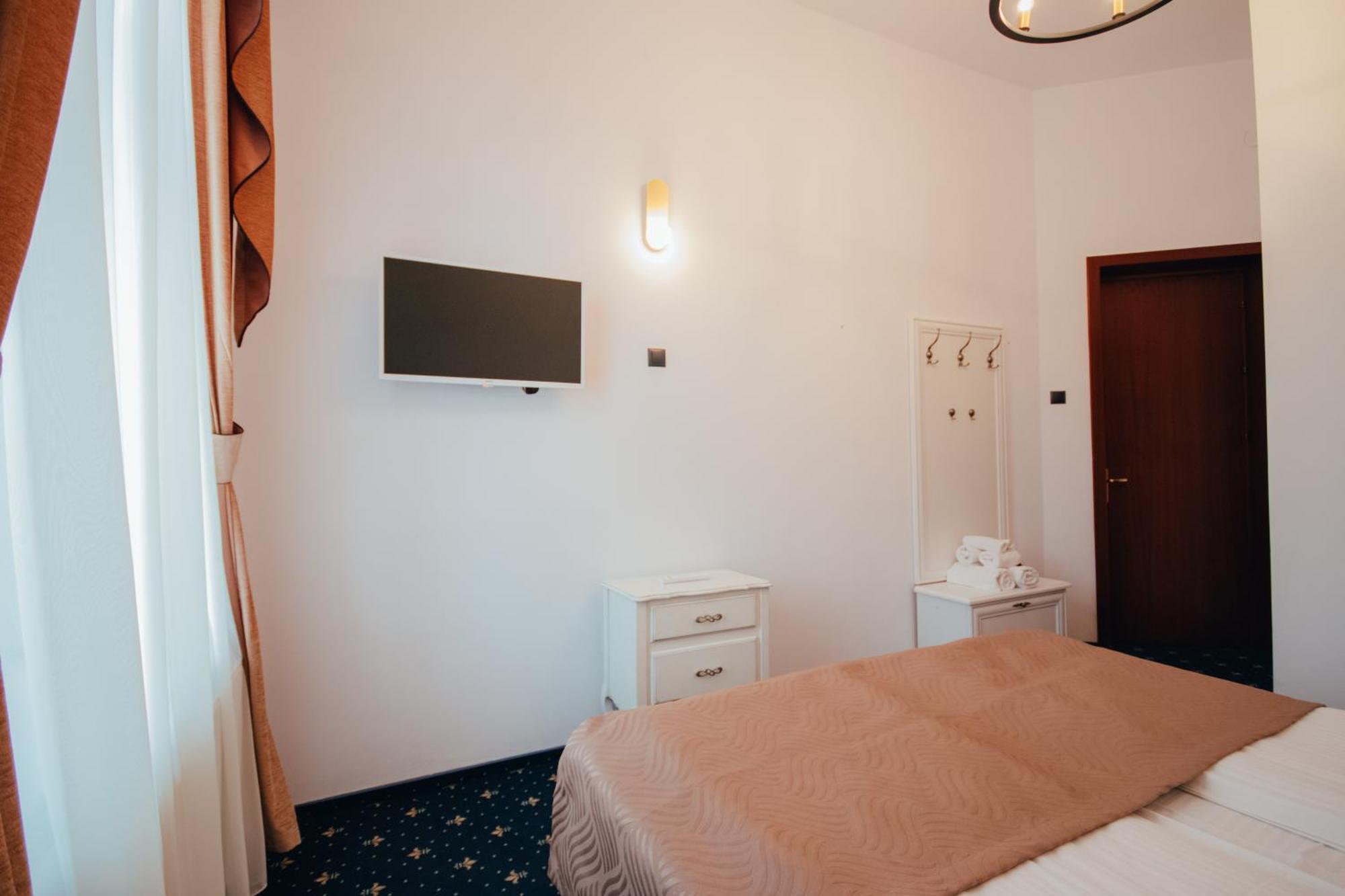Hotel Carol - Vatra Dornei Luaran gambar