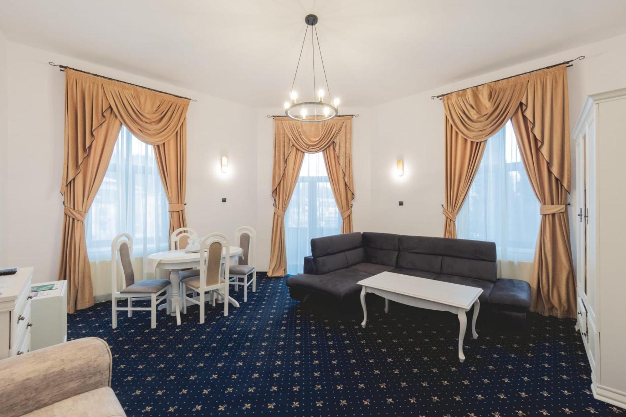 Hotel Carol - Vatra Dornei Luaran gambar