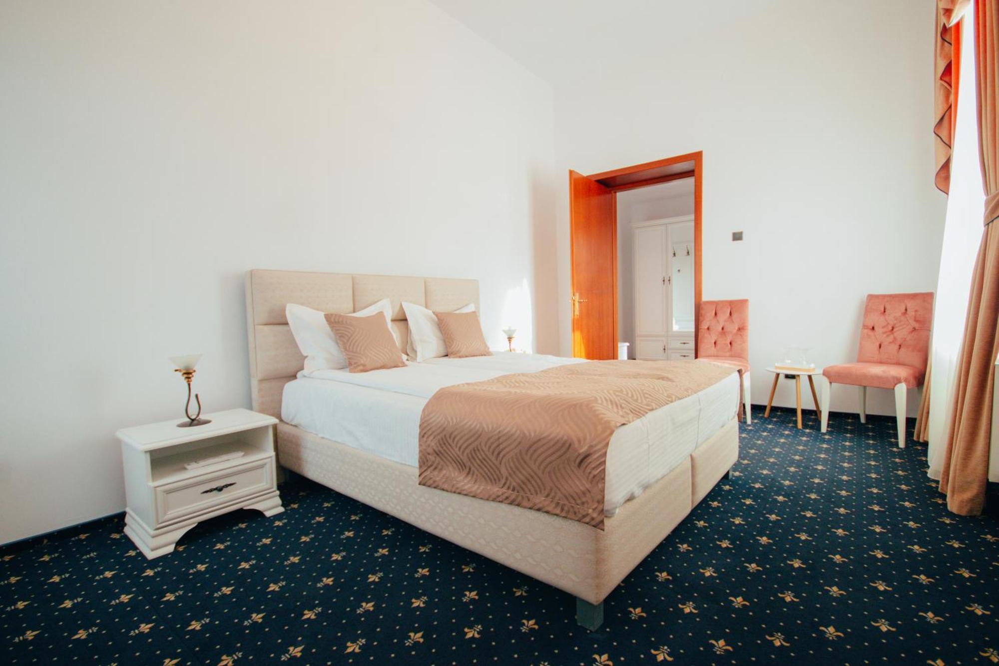 Hotel Carol - Vatra Dornei Luaran gambar