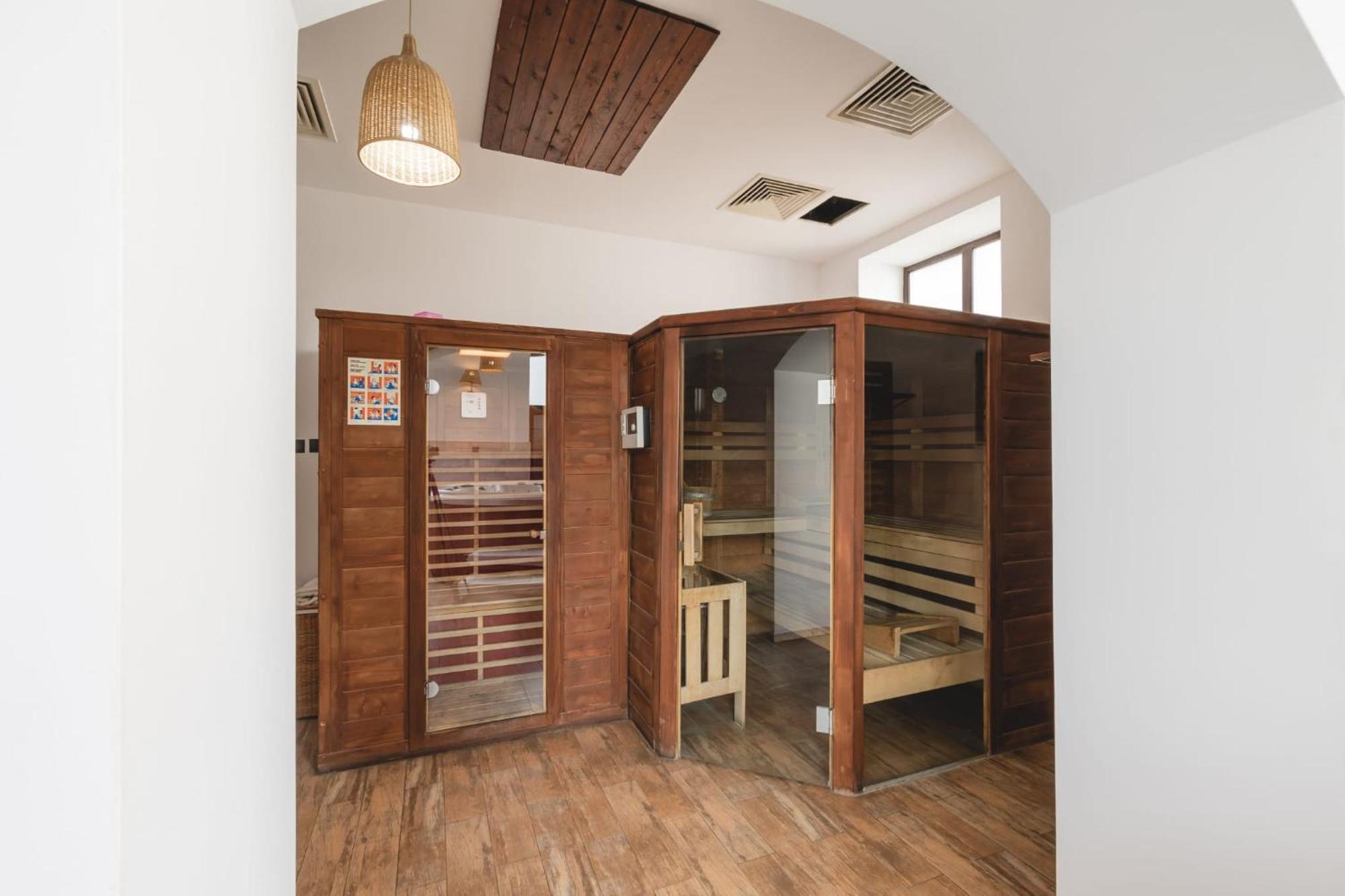 Hotel Carol - Vatra Dornei Luaran gambar